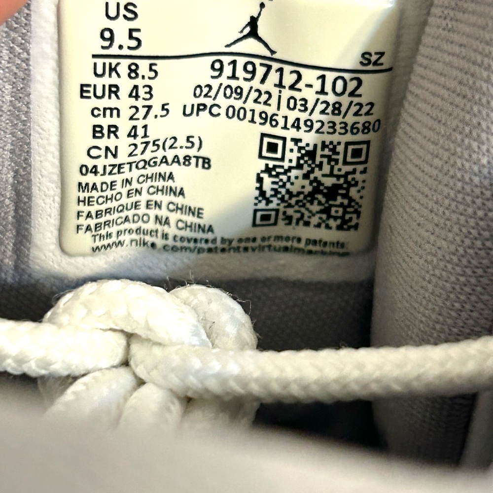AUTHENTIC Jordan 11 Retro Low IE Light Orewood Brown size 9.5 919712-102 2022 - Picture 9 of 9